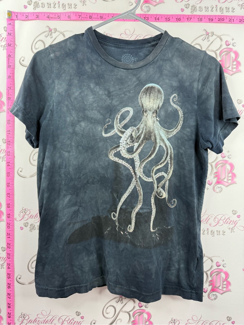 The Mountain T-shirt Hawaii MAUI Gray-Blue Octopus Graphic Tee